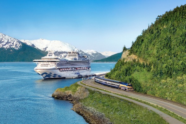 Princess Cruises anuncia temporada de cruceros y tours por Alaska para 2027