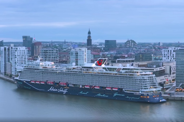 Mein Schiff 1 protagoniza hito en Cruise Gate Hamburg