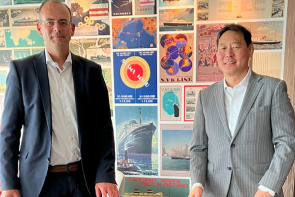 NYK Cruises y Meyer Werft hacen donaciones por construcción del Asuka III