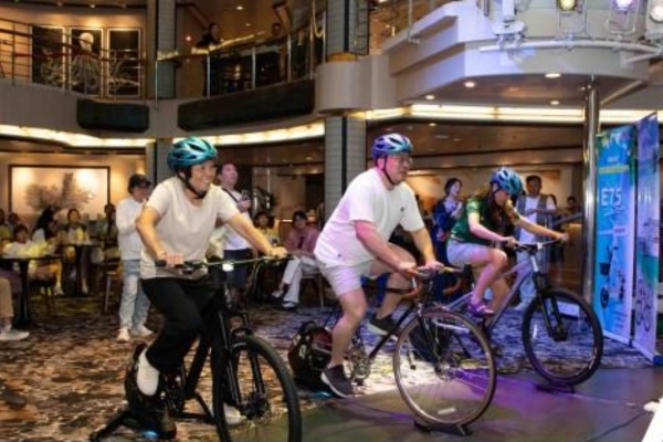StarCruises organiza primera carrera ciclista inteligente en alta mar