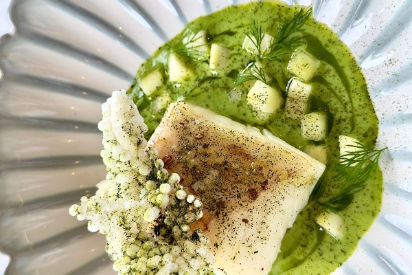 Atlas Ocean Voyages lanza programa culinario mejorado bajo el liderazgo del chef René Aflenzer