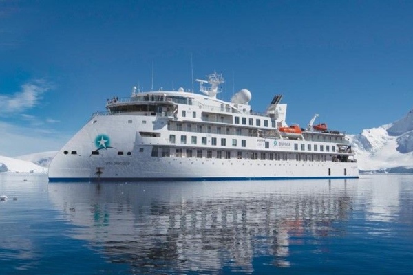 Anglo-Eastern Cruise Management valora aporte a la cartografía del Greg Mortimer