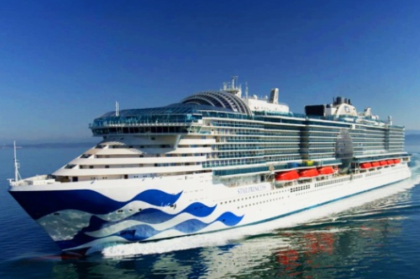 Star Princess sale del astillero y navega a España para viaje inaugural
