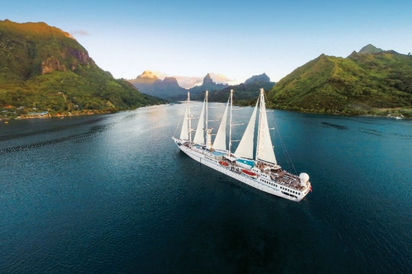 Windstar Cruises regresa icónico velero a Tahití en 2027