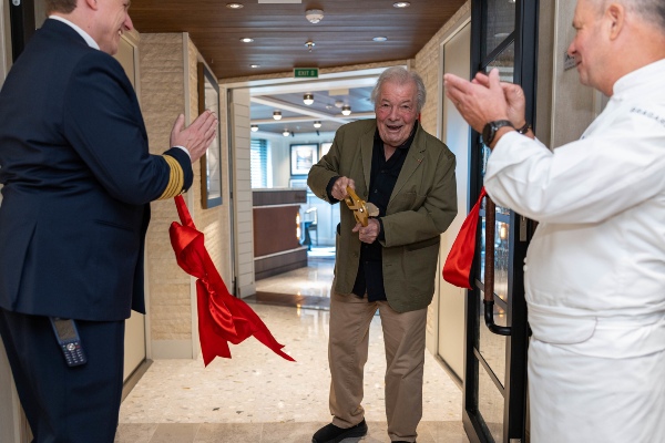 Oceania Cruises celebra renovación de su restaurante francés original Jacques