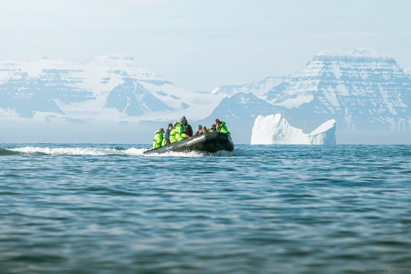 Atlas Ocean Voyages anuncia nuevas expediciones al Ártico para 2027