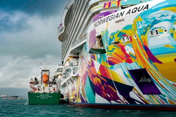 Repsol abastecerá de combustibles sustentables a cruceros de NCLH en Puerto de Barcelona