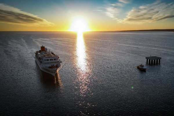 Seaventure llega a Puerto Madryn para embarcar pasajeros que visitarán Islas Malvinas