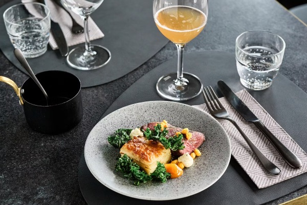 Nuevo menú del embajador culinario sami de Hurtigruten ya está disponible