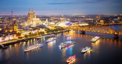 KD celebra 200 años con nuevos viajes nocturnos y productos especiales