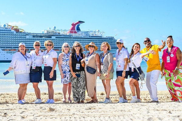 Carnival lanza evento para agentes de viaje Partners in Paradise