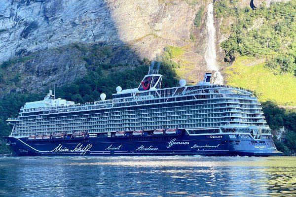 TUI Cruises presenta viajes de la flota Mein Schiff en 2027 por el Mediterráneo
