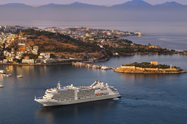 Silversea aplica rebaja de Black Friday a más de 900 viajes