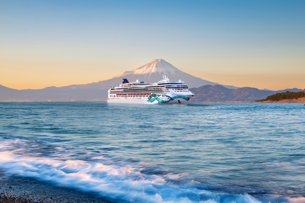 NCL irá en invierno 2027-2028 a Japón y el Pacífico Sur