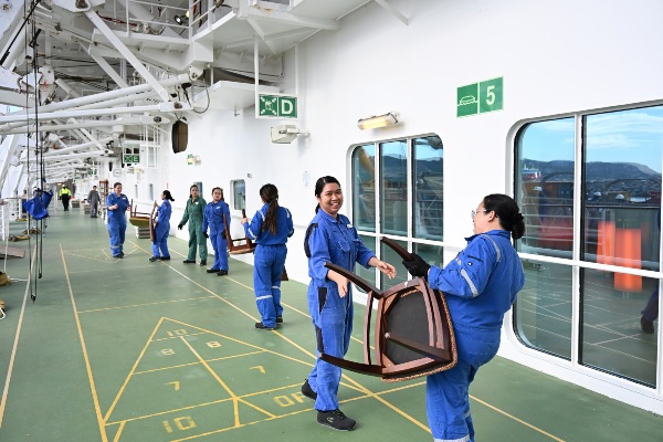 AIDA Cruises dona 4.700 muebles a instituciones sociales