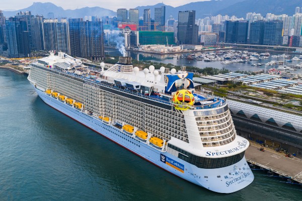 Junta de Turismo de Hong Kong celebra regreso del Spectrum of the Seas