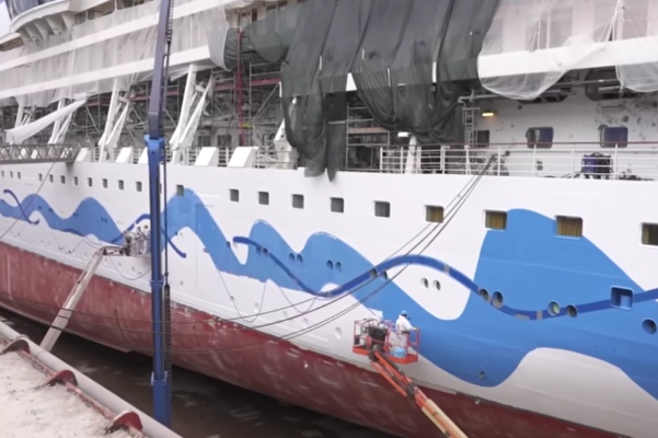 AIDA Evolution alcanza siguiente hito con salida del astillero del AIDAluna