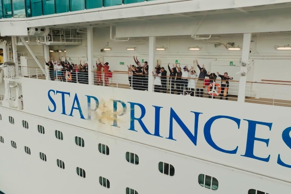 Puerto de Everglades destaca ser elegido como sede de bautizo de tres cruceros sostenibles