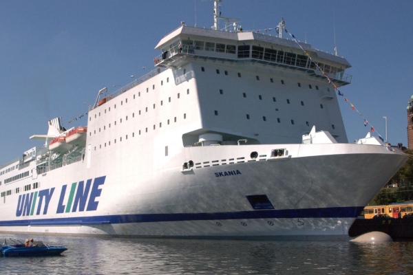 Hombre muere tras caer al agua desde transbordador de pasajeros en el Mar Báltico