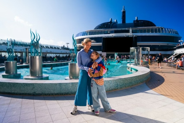 Influencer belga muestra el mundo de los viajes en MSC Cruceros al público con una serie de videotutoriales