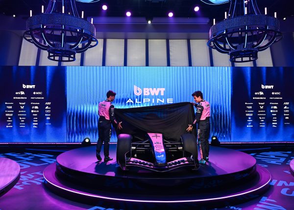 Alpine presenta su nuevo auto a bordo del MSC World Europa