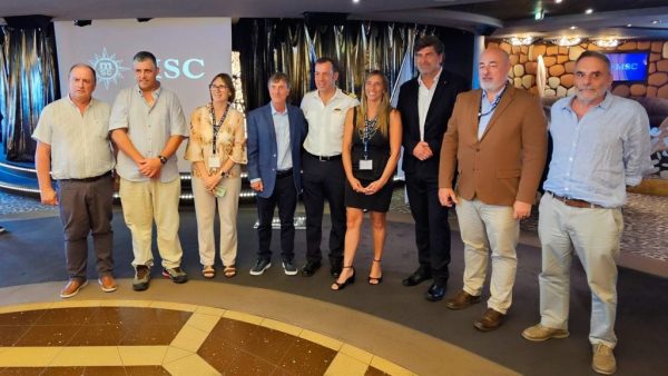 Autoridades uruguayas visitan MSC Preziosa en Punta del Este