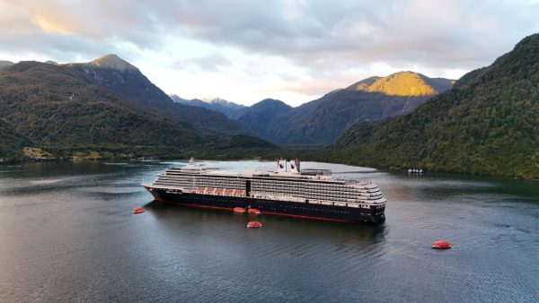 Temporada de cruceros en Puerto Oxxean Chacabuco se volverá a activar en febrero de 2026