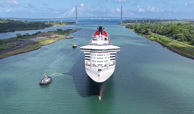 Queen Mary 2 realiza su primer paso por el Canal de Panamá