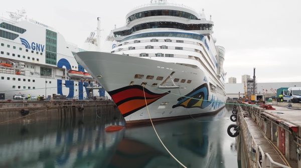 AIDAbella comienza su fase de modernización en astillero francés