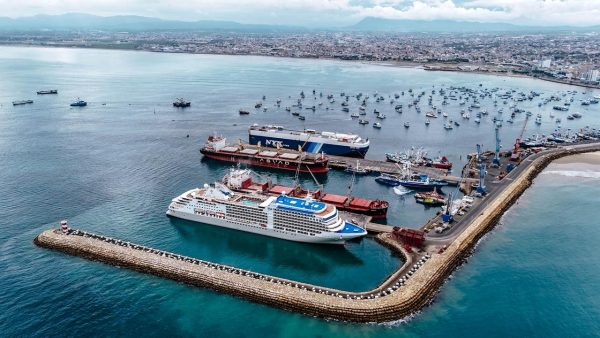 Puerto de Manta recibe al Silver Dawn por primera vez