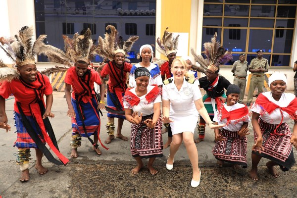 Crystal Symphony regresa a Kenia después de su viaje inaugural