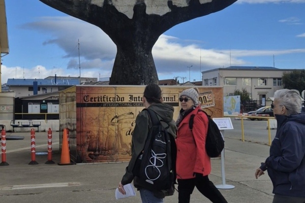 Puerto de Punta Arenas recibe al Silver Whisper