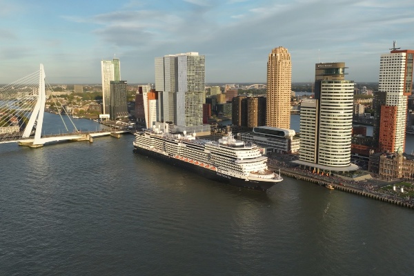 Holland America Line registra fuerte aumento en reservas en Europa para 2026