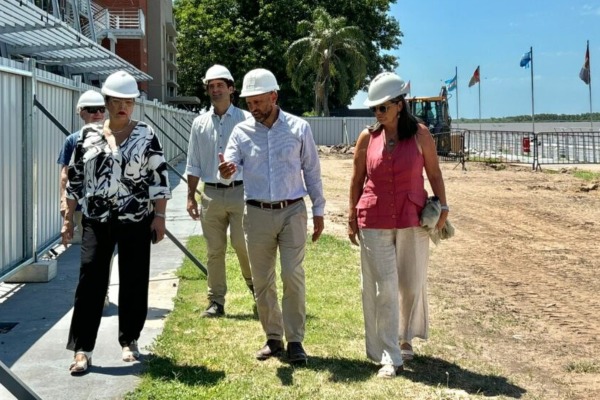Argentina: Vuelve clásico Barco Ciudad de Rosario