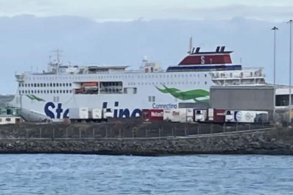 Gales: Disponen al Stena Nordica para reemplazar barco accidentado que detuvo servicio en Holyhead