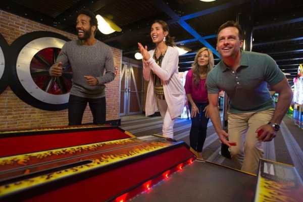 Carnival Cruise Line lanza promoción Funnel Faves Wave Arcade