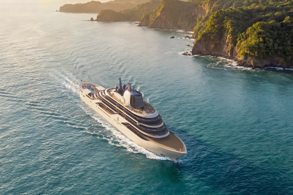 Four Seasons Yachts presenta temporada caribeña 2027 con 18 nuevos viajes