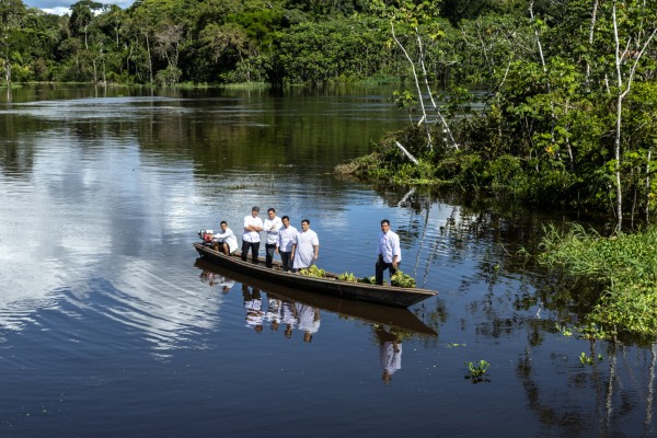 Delfin Amazon Cruises se abastece de alimentos de particular huerta estacional