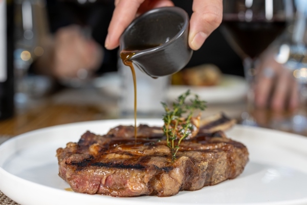 Presentan nuevas ofertas gastronómicas en Carnival Adventure y Carnival Encounter