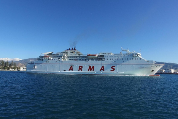 Armas Trasmediterránea transporta 58,16% más pasajeros entre Motril y Melilla en enero