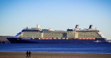 Celebrity Equinox concreta quinta recalada de siete previstas en Puerto Madryn