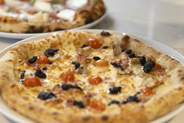 Regent Seven Seas Cruises mejora oferta de cenas con experiencia gastronómica informal en Pool Grill