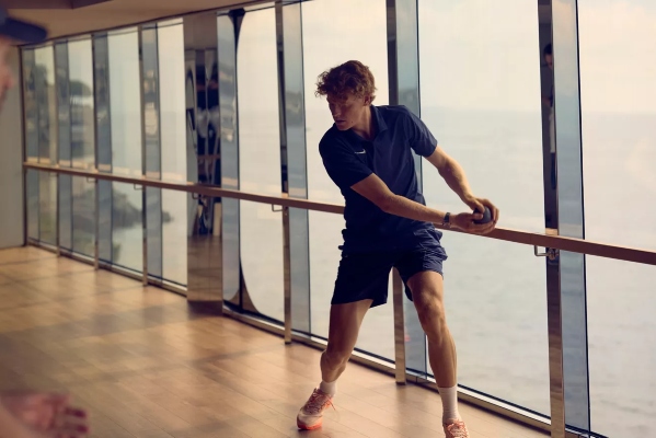 Jannick Sinner se suma a primer viaje del Explora III