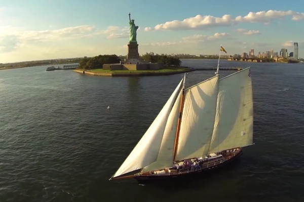 Classic Harbor Line presenta nueva temporada con acento en aniversario de EE.UU.