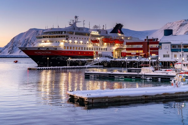 Consumidores noruegos votan a Hurtigruten como empresa más sostenible del sector turístico