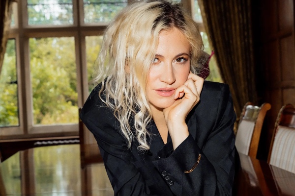 Marella Cruises anuncia artistas principales para cruceros del 30º aniversario