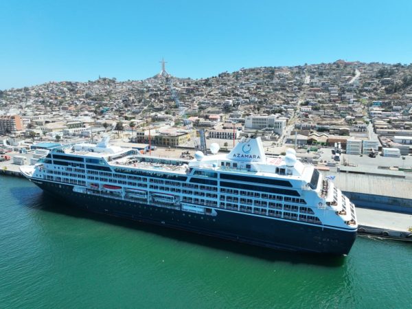 Crucero Azamara Quest arriba a Coquimbo y refuerza la presencia del destino en rutas internacionales del Pacífico Sur