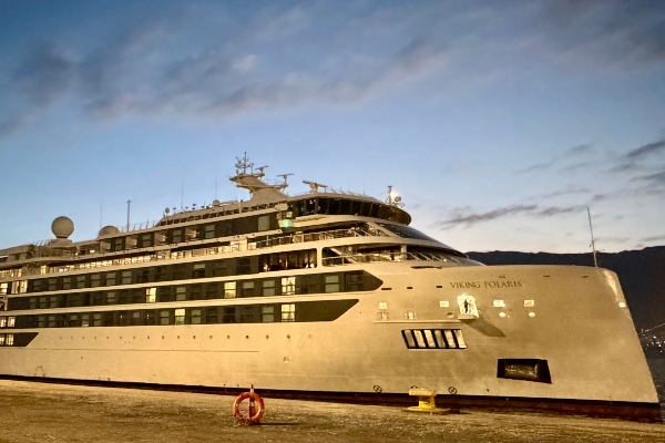 Pasajeros de Viking visitan atractivos de Tarapacá