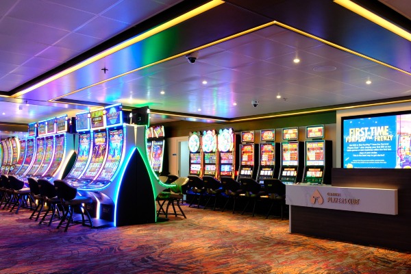 Carnival Pride cuenta con casino y tiendas renovadas para retomar servicios