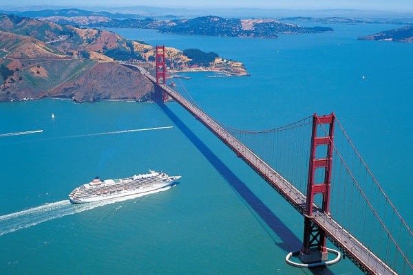 Asuka detalla ceremonia de salida del Gran Crucero por Alaska y Hawái desde Yokohama